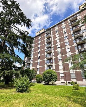 Box / Garage di 14 m² a Milano