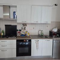 Cucina completa di elettrodomestici