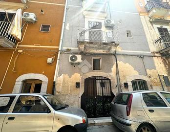 2 LOCALI A BARLETTA