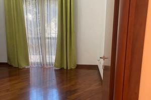 Genzano trilocale con balconi e posti auto