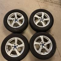 4 pneumatici invernal 4 cerchi in lega Ford