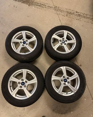 4 pneumatici invernal 4 cerchi in lega Ford