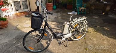 Bicicletta elettrica merida