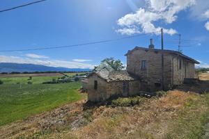 RUSTICO A GIANO DELL'UMBRIA