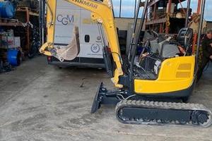 Miniescavatore YANMAR Vio 17