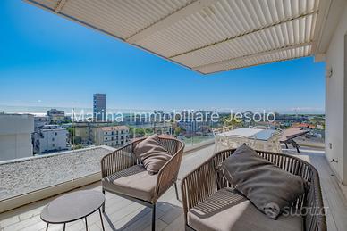 Attico di Lusso a Jesolo - Piazza Marina con Vista