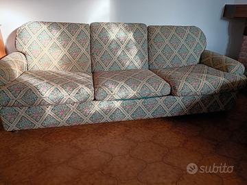 Divano 3 posti e due poltrone 