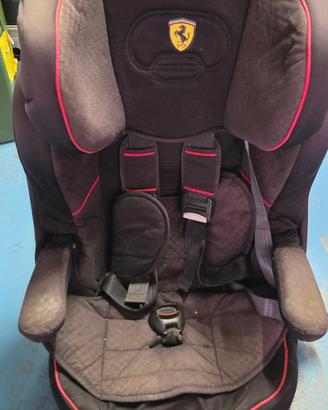 Seggiolino Isofix omologato 9-18KgScuderia Ferrari