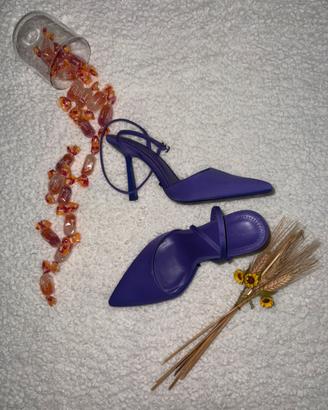 Tacchi Viola a punta Bershka, con Cinturino tg. 38