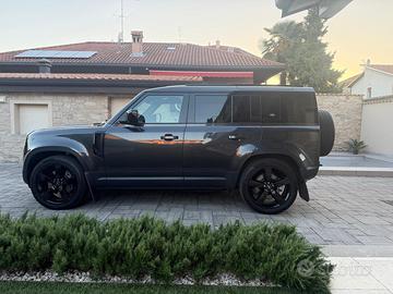 Land Rover Defender SE 3.0d 200cv - Autocarro -