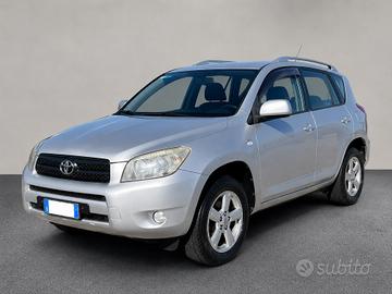 RAV4 2.2 d-4d Luxury 136cv