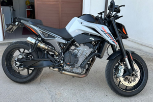 Moto KTM 790 Duke