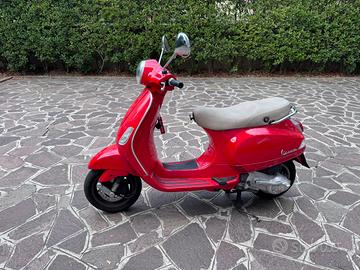 Vespa LX125