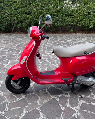 Vespa LX125