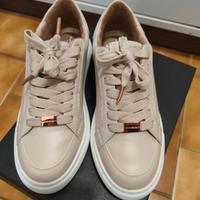 Sneakers  Alexander Smith 39