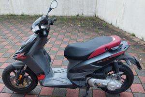 Aprilia SR 50 - 2016