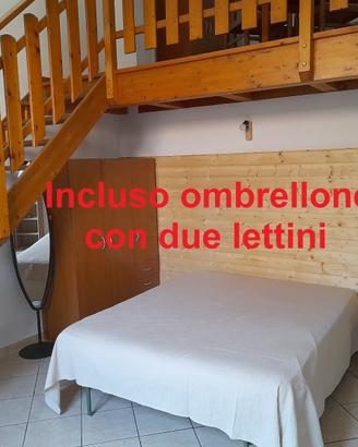 Appartamento per due con ombrellone lettini e bici