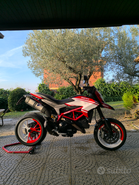 Hypermotard 821 sp