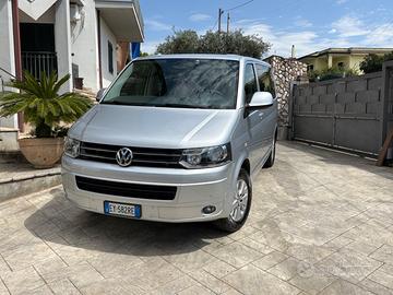 Volkswagen Caravelle T5
