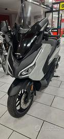 Honda Forza 125 abs solo 6000 km garanzia