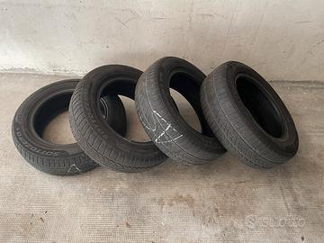 4 Gomme auto Run Flat R16 205/60 ruote