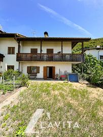 Casa schiera con giardino a Montagna