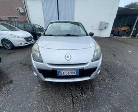 Renault Clio 1.2 16V 5 porte Dynamique