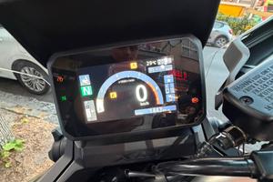 X-Adv 750