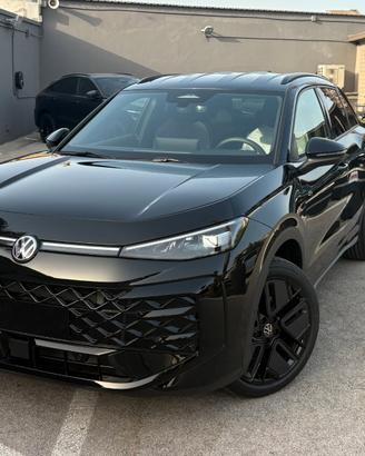 NEW VOLKSWAGEN T-ROC 1.5 eTSI ACT 150 CV DSG R-LIN