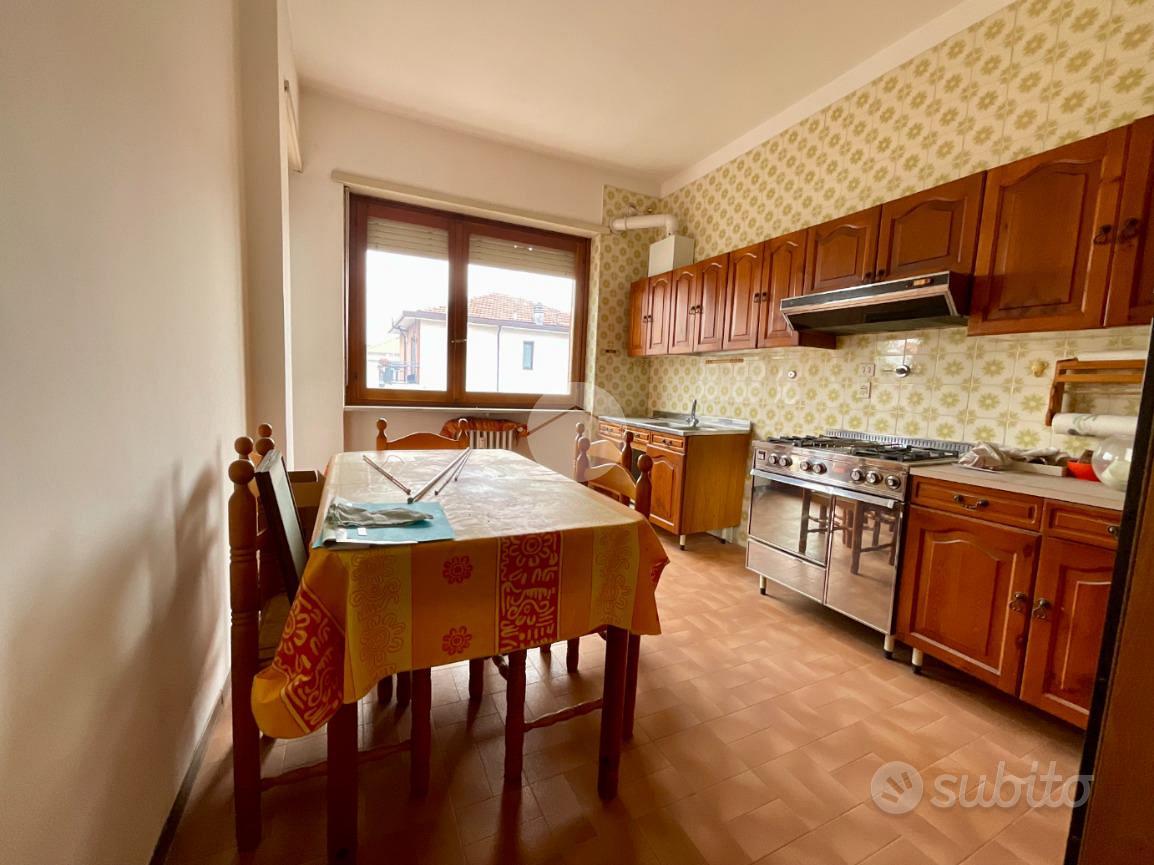 Apartment in Leini, Torino - Vista 2