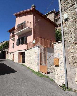 4 LOCALI A POGGIO NATIVO