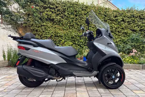 Piaggio MP3 350