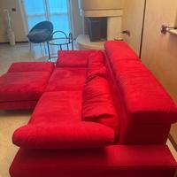 Divano angolare moderno rosso con penisola