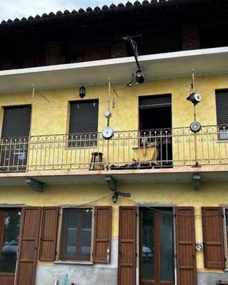Immobile in asta di 202 m² con 5 locali e box auto