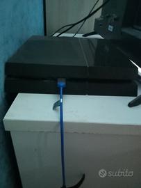 PlayStation 4 + 4 giochi+controller