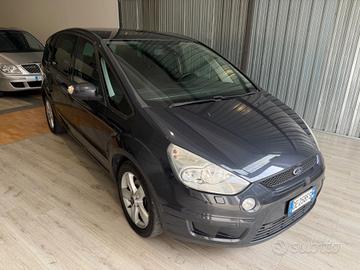 Ford S-Max Titanium