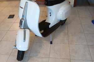 Piaggio Vespa 50 Special (V5B3) - 1984