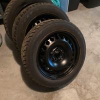 3 Cerchi in ferro 15” e gomme invernali