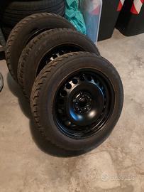 3 Cerchi in ferro 15” e gomme invernali