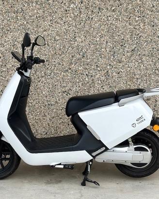 Scooter elettrico Yadea G5S 2025