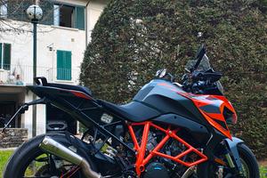 SUPER DUKE 1290 GT
