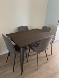 Tavolo da cucina in legno
