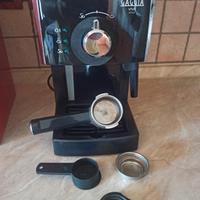 Macchina caffe Gaggia sia polvere che cialde.