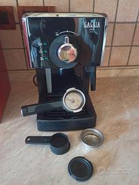 Macchina caffe Gaggia sia polvere che cialde.