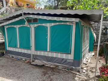 Roulotte- veranda e copertura