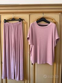 Completo coordinato a costine rosa/lilla antic