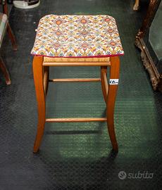 Sgabello Alto con Cuscino – 24520