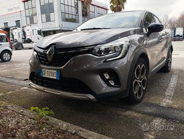 Renault Captur E-tech ibrida benzina 
