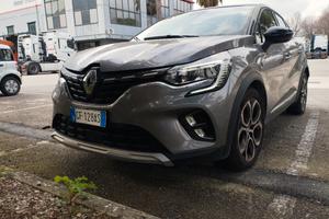 Renault Captur E-tech ibrida benzina 
