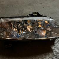 Faro fiat stilo 3P